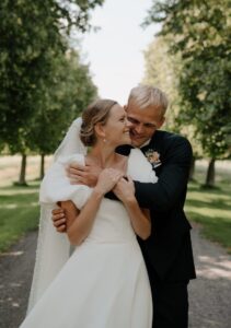 Bryllupsfotograf Sara Kiserud - illustrasjonsbilde nr 5 for din bryllupsdag